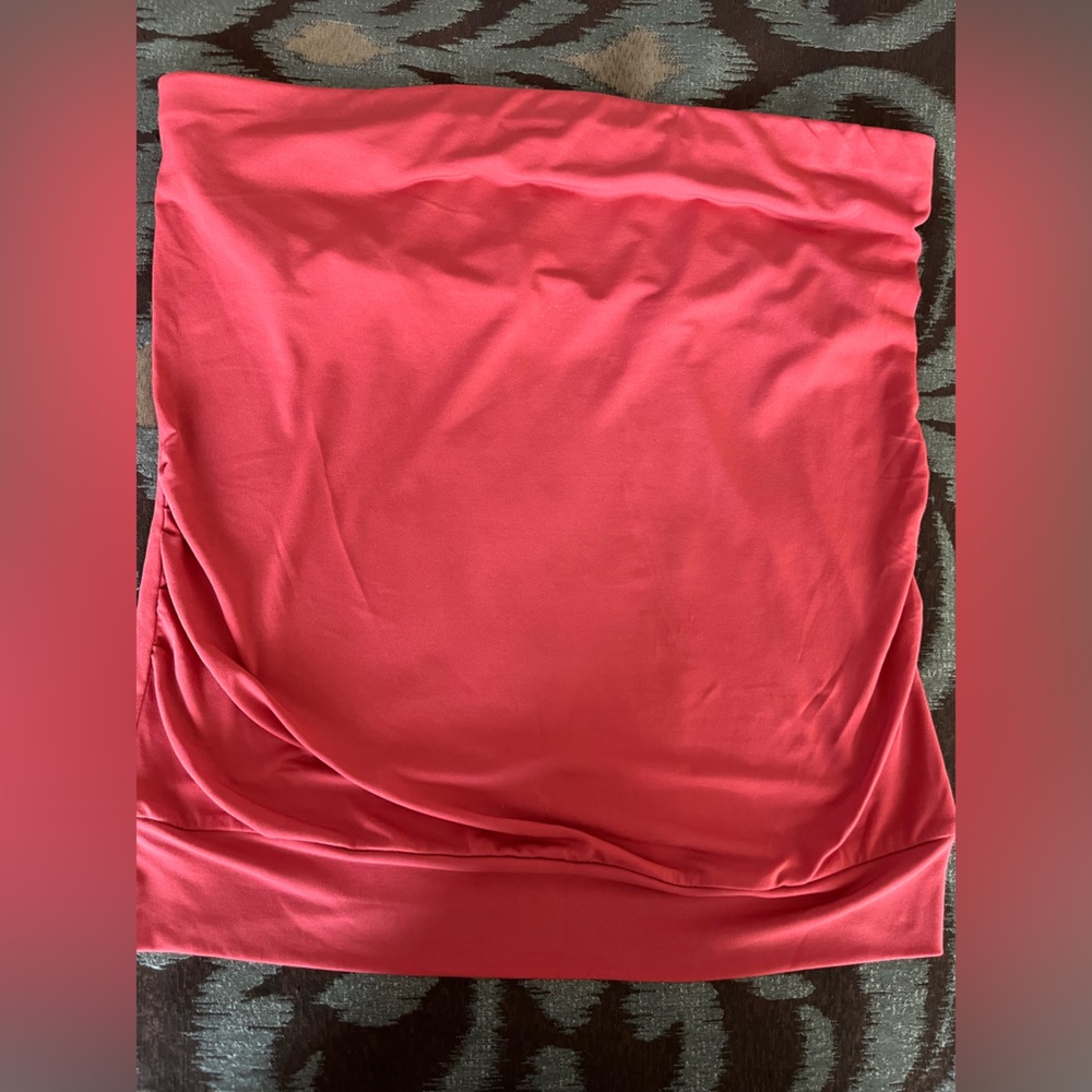 Banana Republic Outback Res, M coral strapless top.